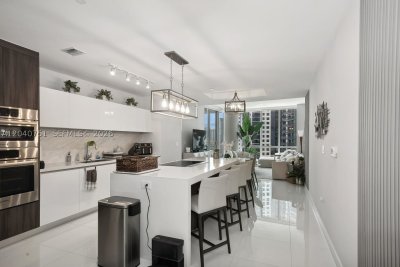 Alquiler de apartamento en Paramount Miami WorldCenter 1711
