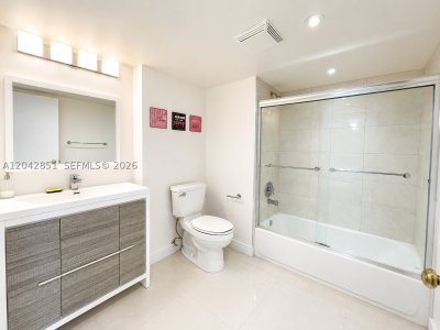 Aluguel de apartamento no The Venetia 403