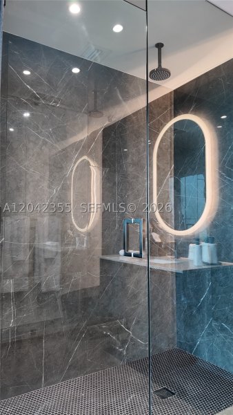 Alquiler de apartamento en E11EVEN Hotel & Residences PH05