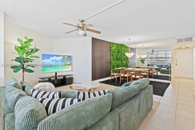 Condo for sale at Sea Air Towers 921