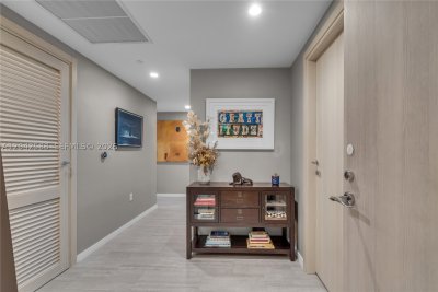 Comprar apartamento en Brickell Flatiron 2402