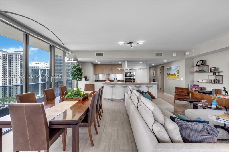 Comprar apartamento en Brickell Flatiron 2402