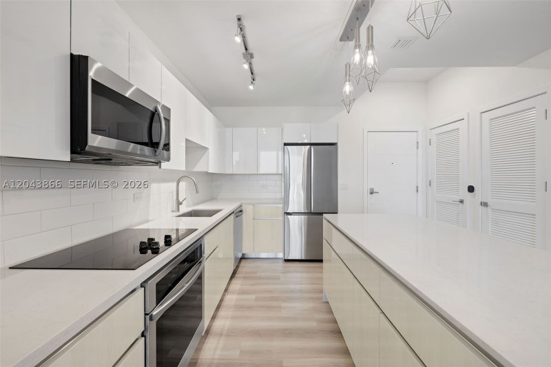 Apartment for rent at Mondrian Hallandale 2304