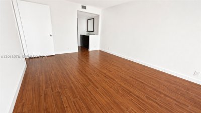 Comprar apartamento no Brickell Place B2203