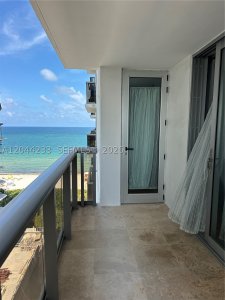Maison Grande Apt #1205