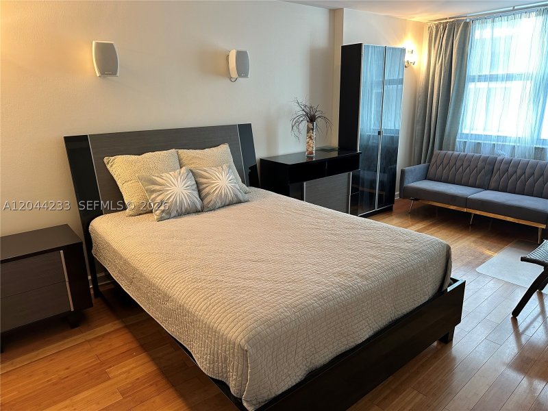 Condo for sale at Maison Grande 1205