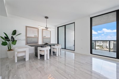 Comprar apartamento no 100 Las Olas 3201