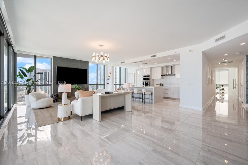 Condo for sale at 100 Las Olas 3201