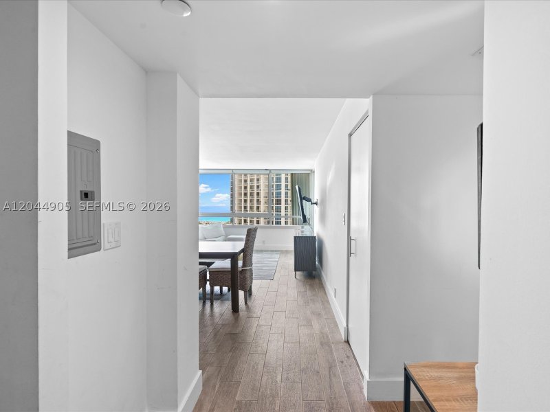 Condo for sale at South Pointe Tower 1102