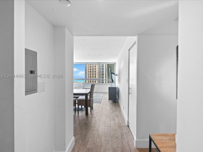 Comprar apartamento en South Pointe Tower 1102