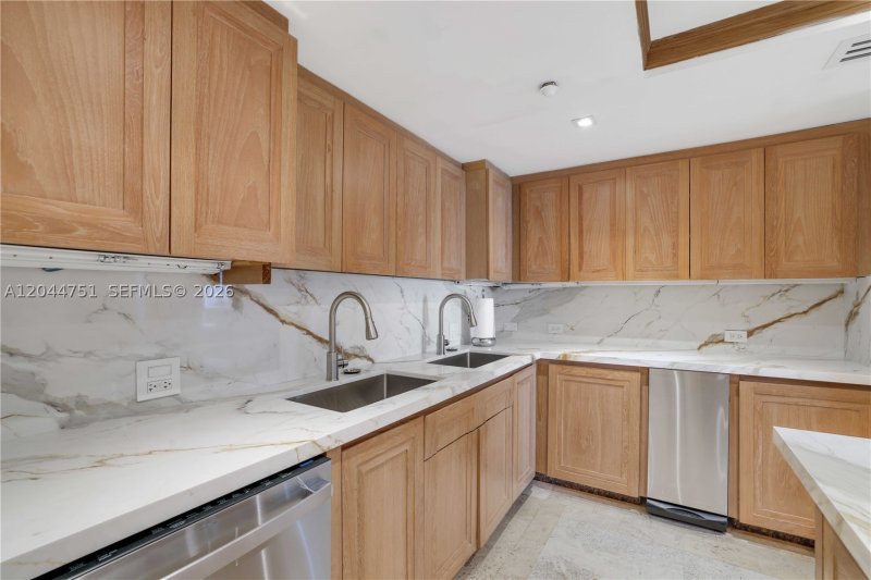 Apartment for rent at Capobella 1103-1104-11