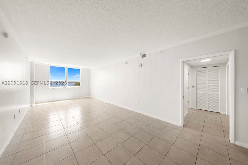 Apartment for rent at Cite On The Bay 420