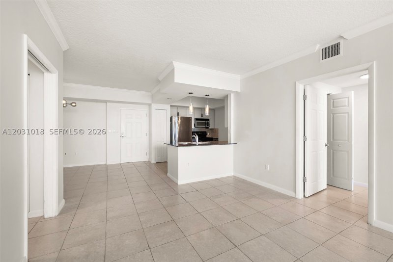Apartment for rent at Cite On The Bay 420