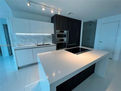 Comprar apartamento en Paramount Miami WorldCenter 1208