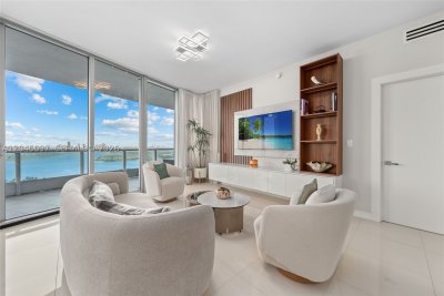 Comprar apartamento no 900 Biscayne 2506