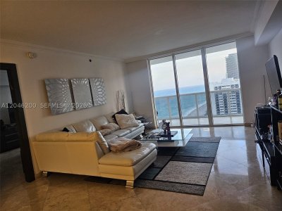 Alquiler de apartamento en Beach Club Two 2403