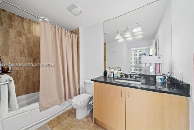 Comprar apartamento en Met 1 T-2603