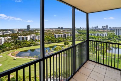 Coronado I Apt #2122