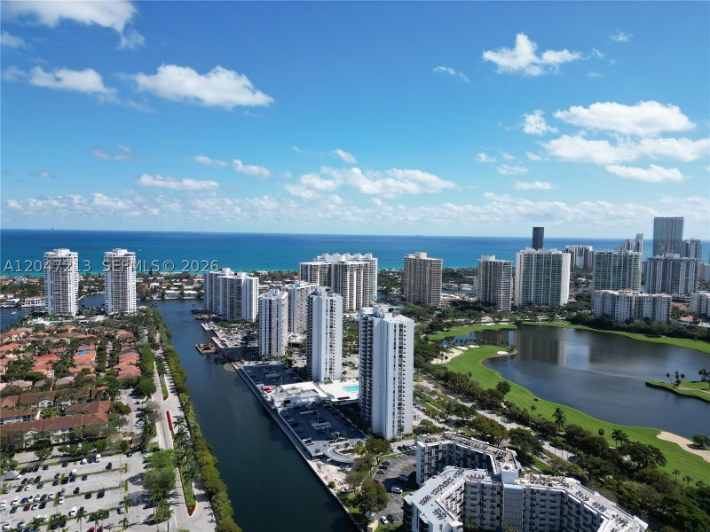 Apartment for rent at El Dorado 2409