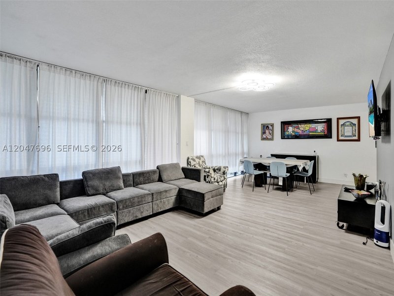 Condo for sale at Oceanview Park 131