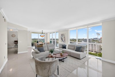 Las Olas Beach Club Apt #1606