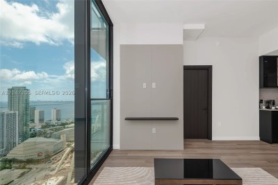 Aluguel de apartamento no E11EVEN Hotel & Residences 4901