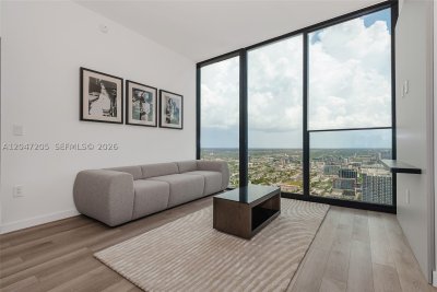 Aluguel de apartamento no E11EVEN Hotel & Residences 4901