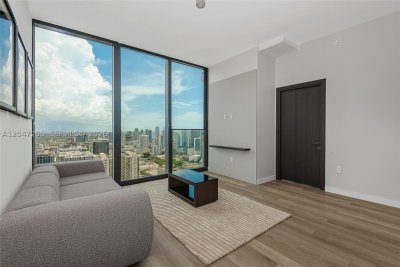 Aluguel de apartamento no E11EVEN Hotel & Residences 4901