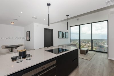 Aluguel de apartamento no E11EVEN Hotel & Residences 4901