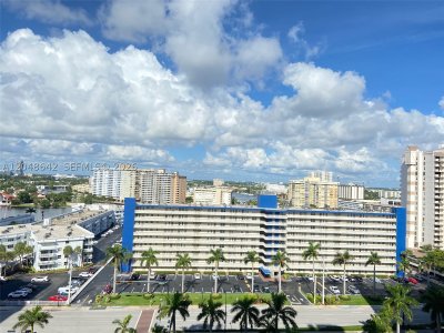 Aluguel de apartamento no La Mer Estates 1607