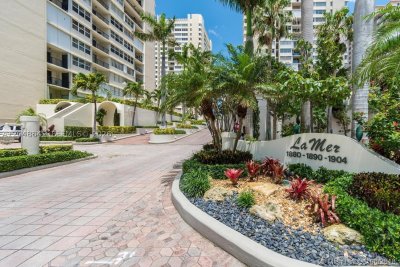 Aluguel de apartamento no La Mer Estates 1607