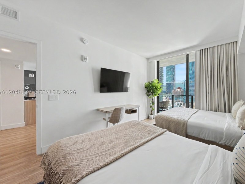 Property photo # 6