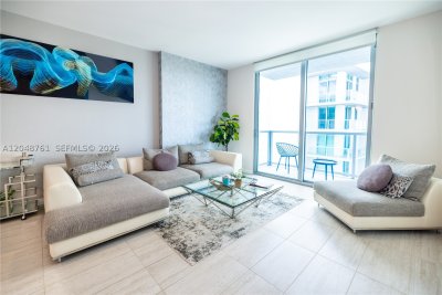 Comprar apartamento no Quadro Miami Design District S-1118