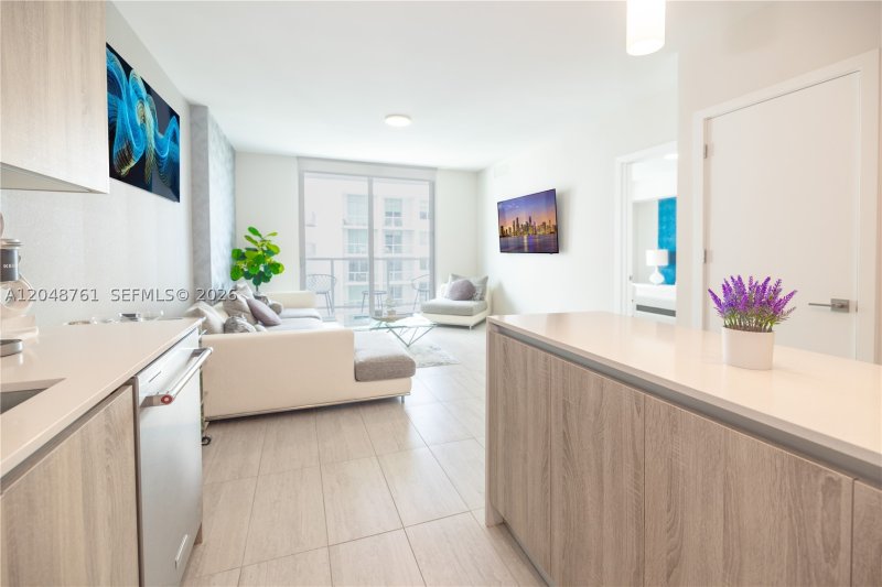 Comprar apartamento no Quadro Miami Design District S-1118