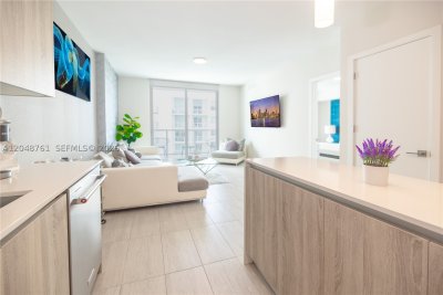 Comprar apartamento no Quadro Miami Design District S-1118