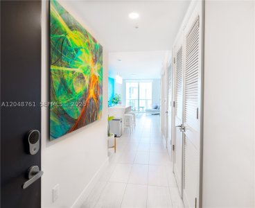 Comprar apartamento no Quadro Miami Design District S-1118