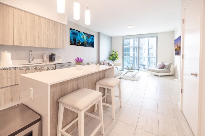 Comprar apartamento no Quadro Miami Design District S-1118