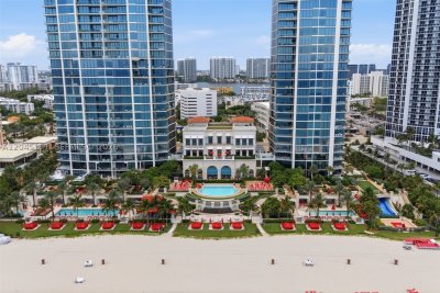 Alquiler de apartamento en The Estates at Acqualina 3906
