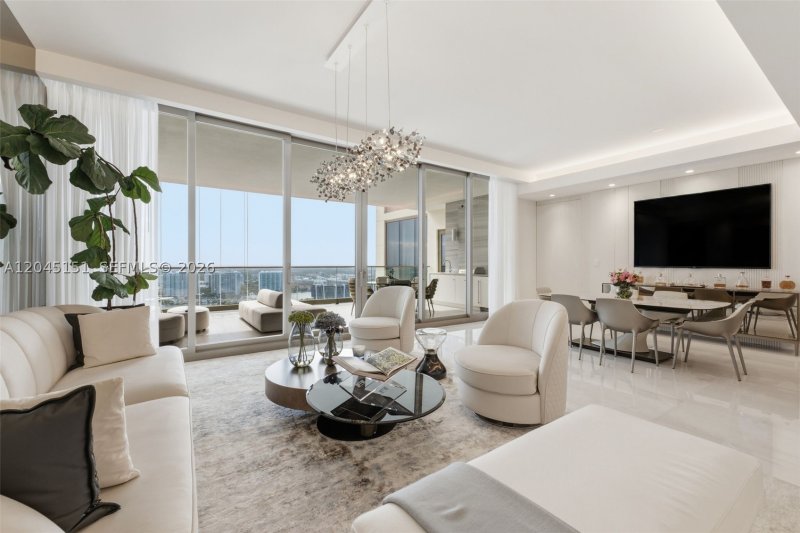 Alquiler de apartamento en The Estates at Acqualina 3906
