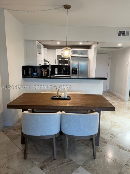 Comprar apartamento en Roney Palace 731