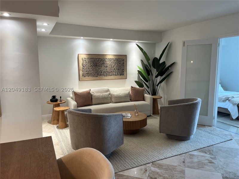 Comprar apartamento en Roney Palace 731