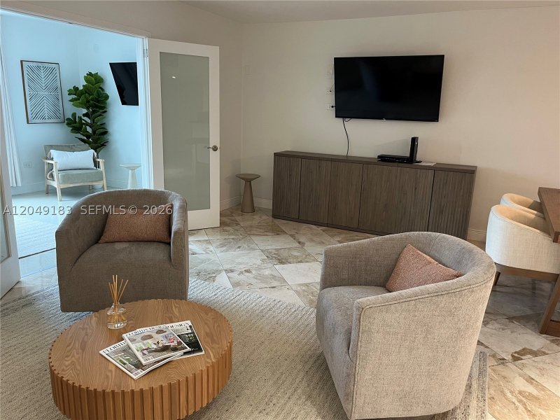 Comprar apartamento en Roney Palace 731