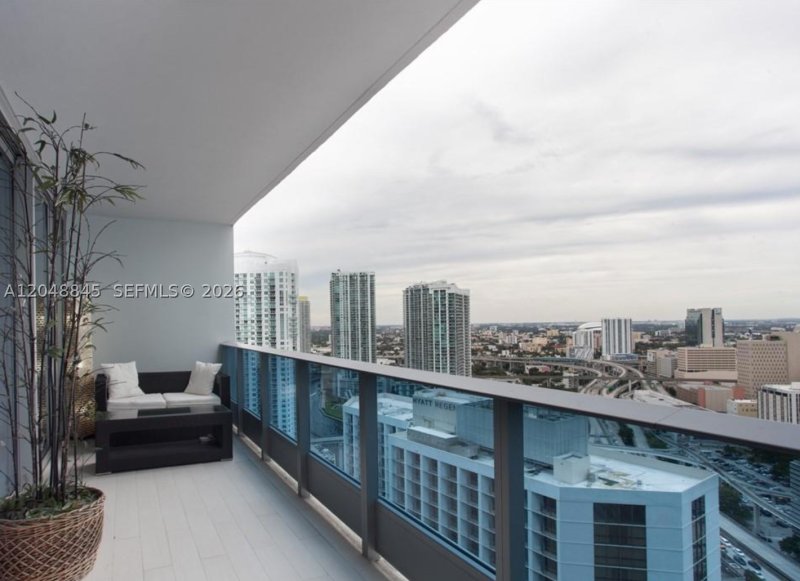 Apartment for rent at Epic Miami 3209
