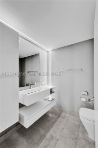 Comprar apartamento en Akoya 2407
