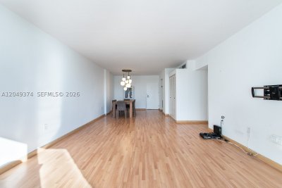 Comprar apartamento en South Bay Club 631
