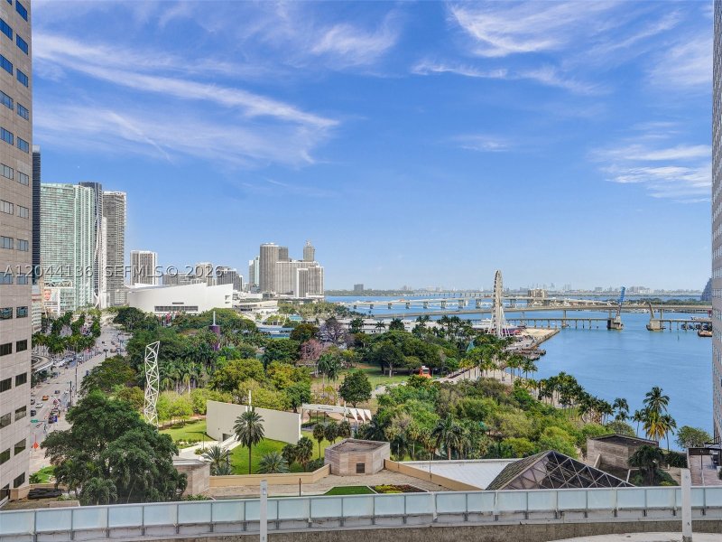 Apartment for rent at One Miami East Tower 1520