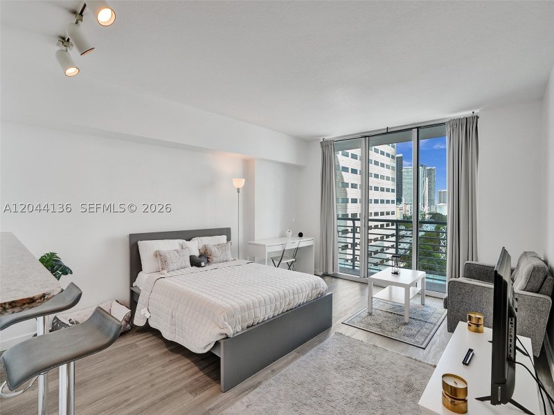 Apartment for rent at One Miami East Tower 1520