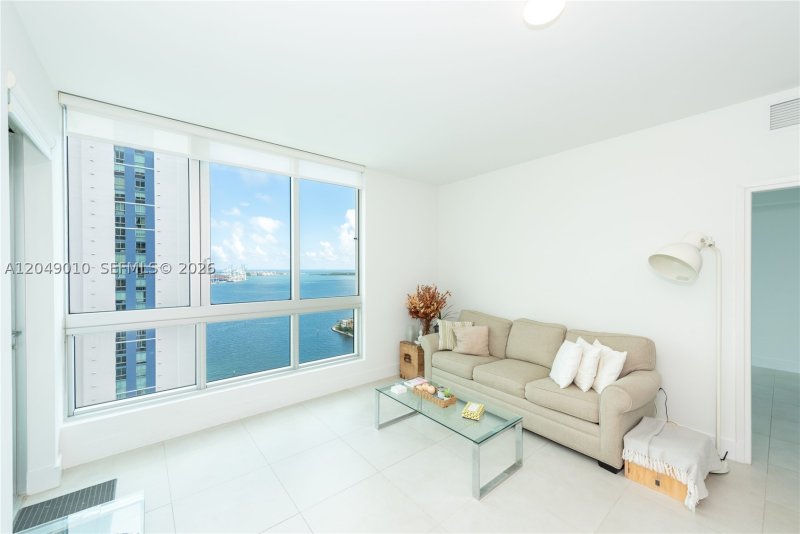 Alquiler de apartamento en Met 1 T-2814