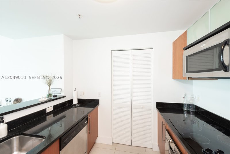 Alquiler de apartamento en Met 1 T-2814