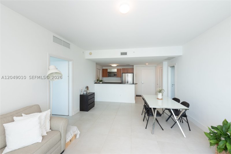 Alquiler de apartamento en Met 1 T-2814